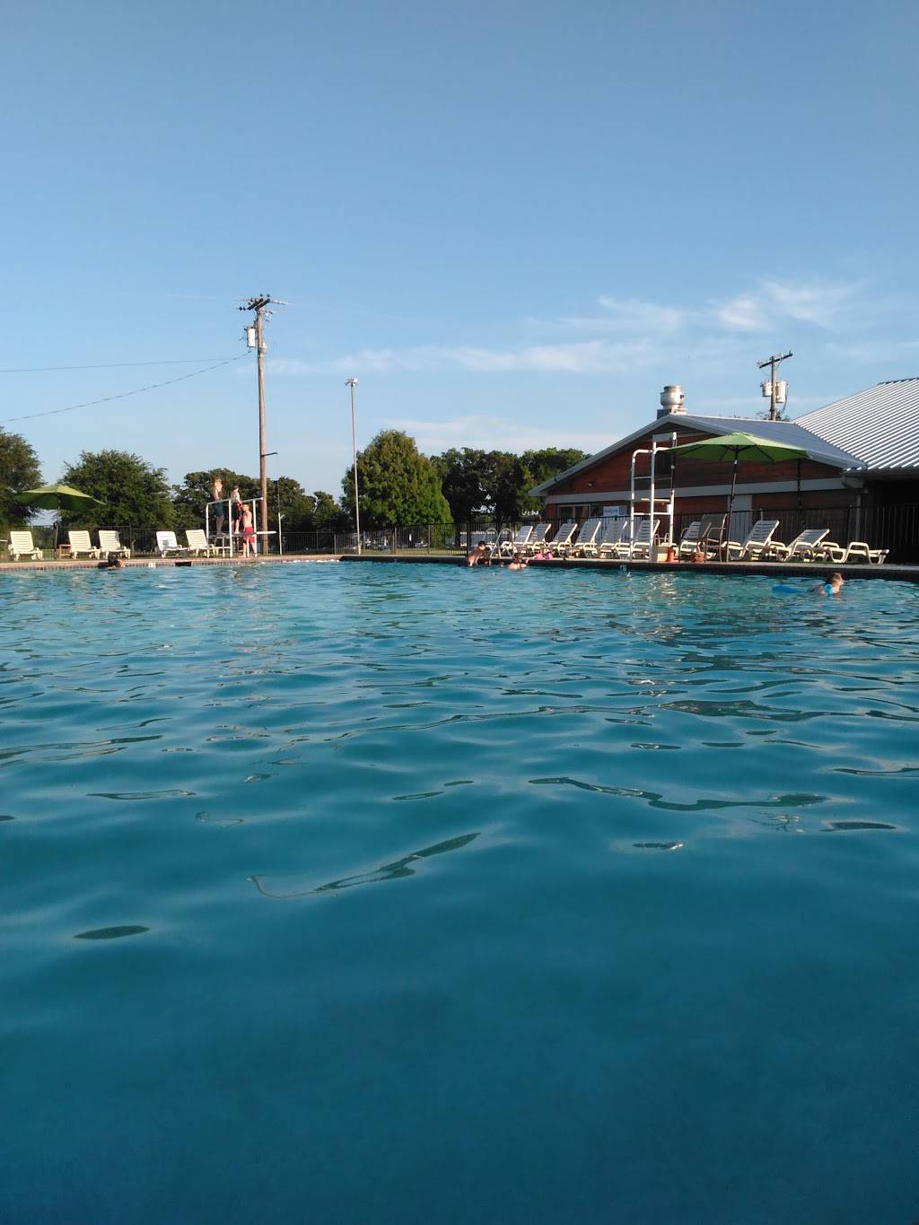 Van Zandt Country Club | restaurant | 17960 I-20 Frontage Rd, Canton, TX 75103, USA | 9035674884 OR +1 903-567-4884