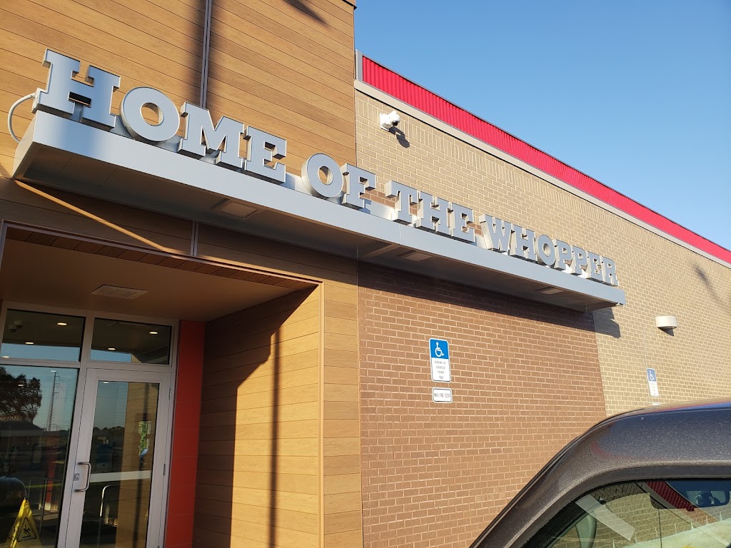 Burger King | restaurant | 6757 N 9th Ave, Pensacola, FL 32504, USA | 8502501438 OR +1 850-250-1438