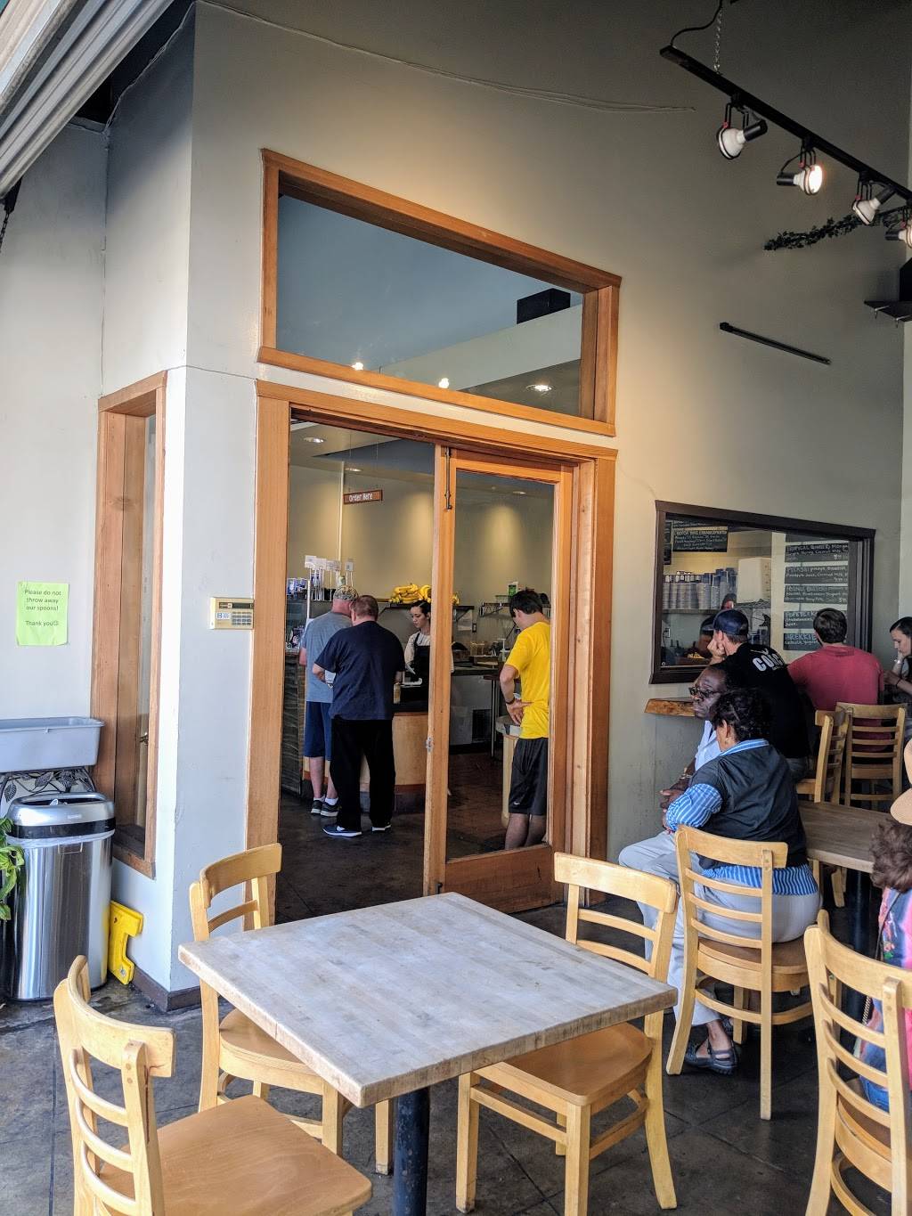 Backyard Bowls | restaurant | 331 Motor Way, Santa Barbara, CA 93101, USA | 8058455379 OR +1 805-845-5379