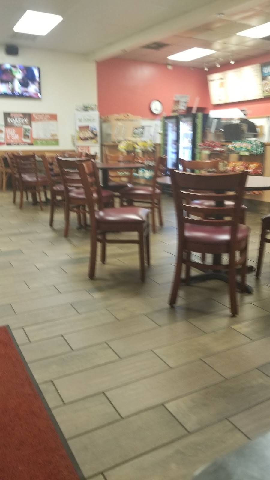 Quiznos | restaurant | 45 Market Pl Dr Ste 104, Rocky Mount, VA 24151, USA | 5404898081 OR +1 540-489-8081