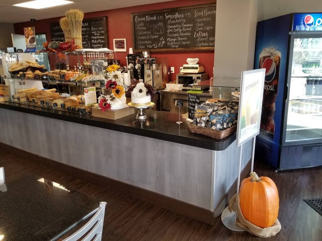 Marys Market Cafe & Bakery | cafe | 4431 E State St, Rockford, IL 61108, USA | 8153977291 OR +1 815-397-7291