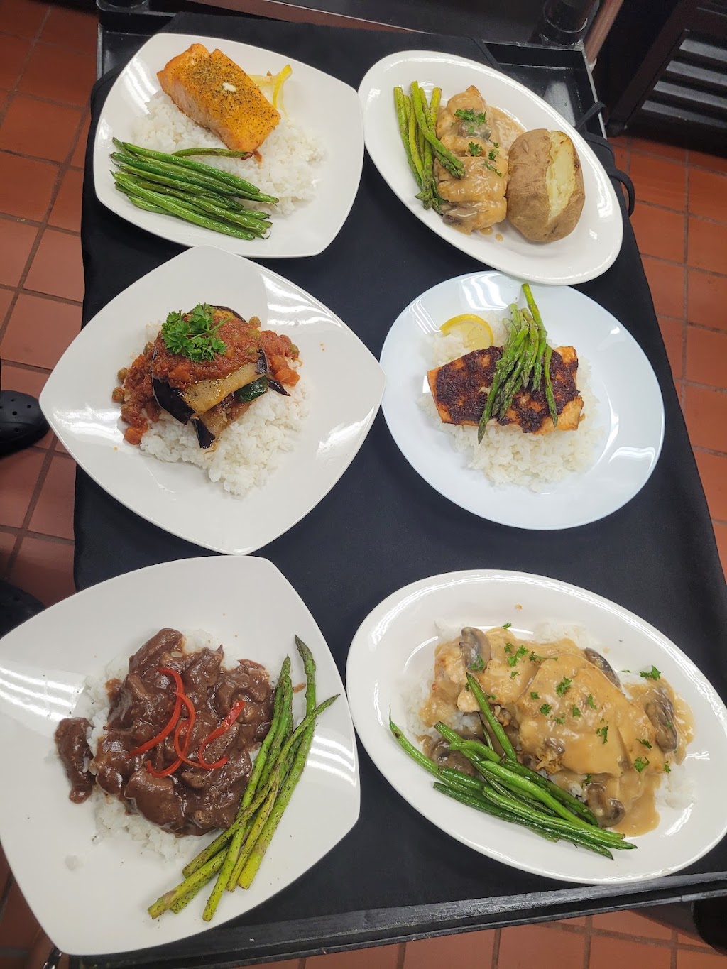 La Place Internacional | restaurant | 2618 Lawndale Dr, Greensboro, NC 27408, USA | 3054821523 OR +1 305-482-1523