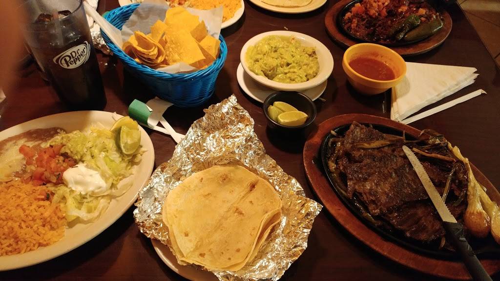 Santana Mexican Grill | restaurant | 114 Merchants Square Dr, Cartersville, GA 30121, USA | 7706063960 OR +1 770-606-3960