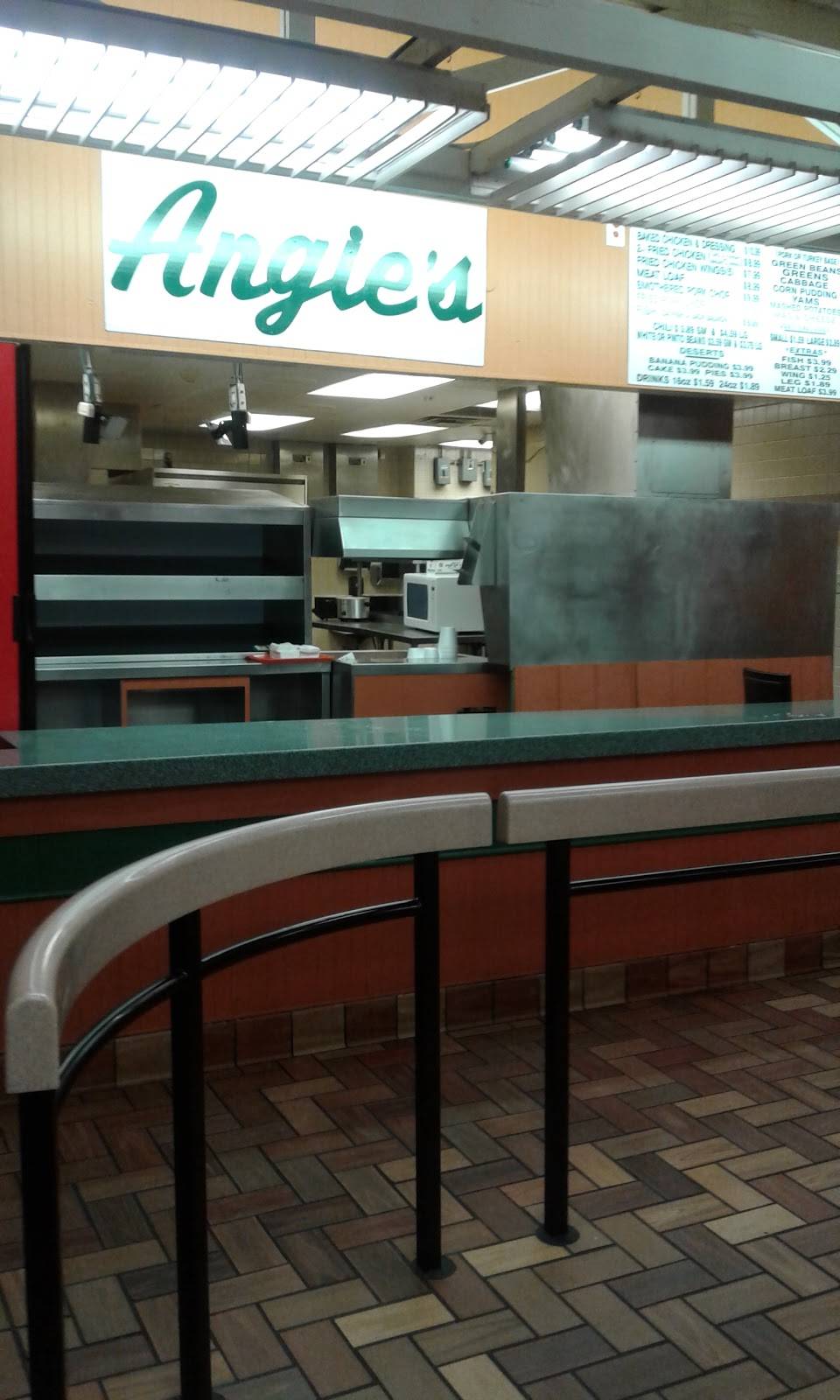 Angies Place | restaurant | 2622 W Broadway, Louisville, KY 40211, USA | 5024506200 OR +1 502-450-6200