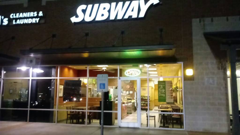Subway Restaurants | restaurant | Shops at Forest Commons, 3750 Gattis School Rd #800, Round Rock, TX 78664, USA | 5123880428 OR +1 512-388-0428