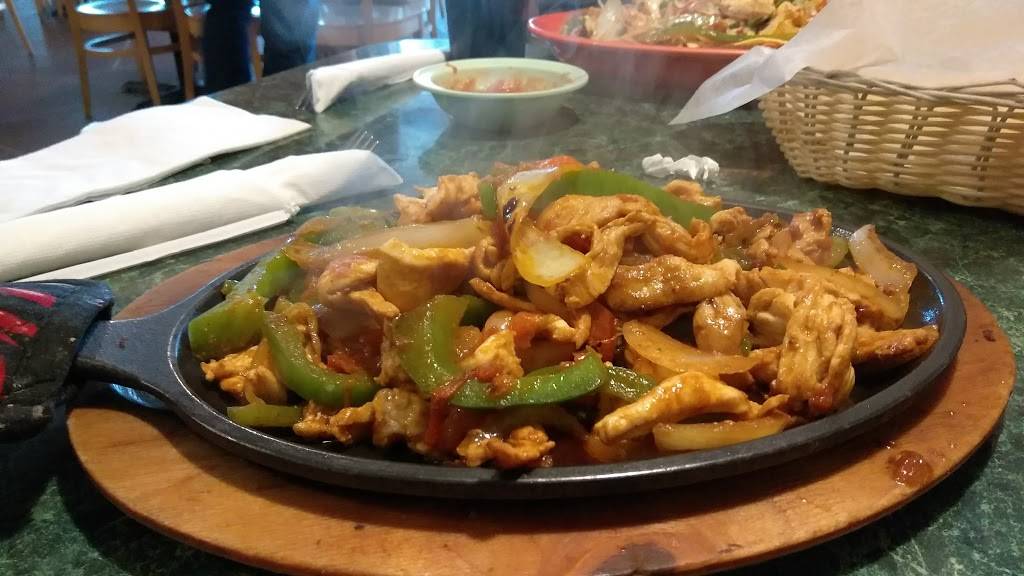 Dos Primos Mexican Restaurant | restaurant | 624 N Main St, OFallon, MO 63366, USA | 6369780130 OR +1 636-978-0130