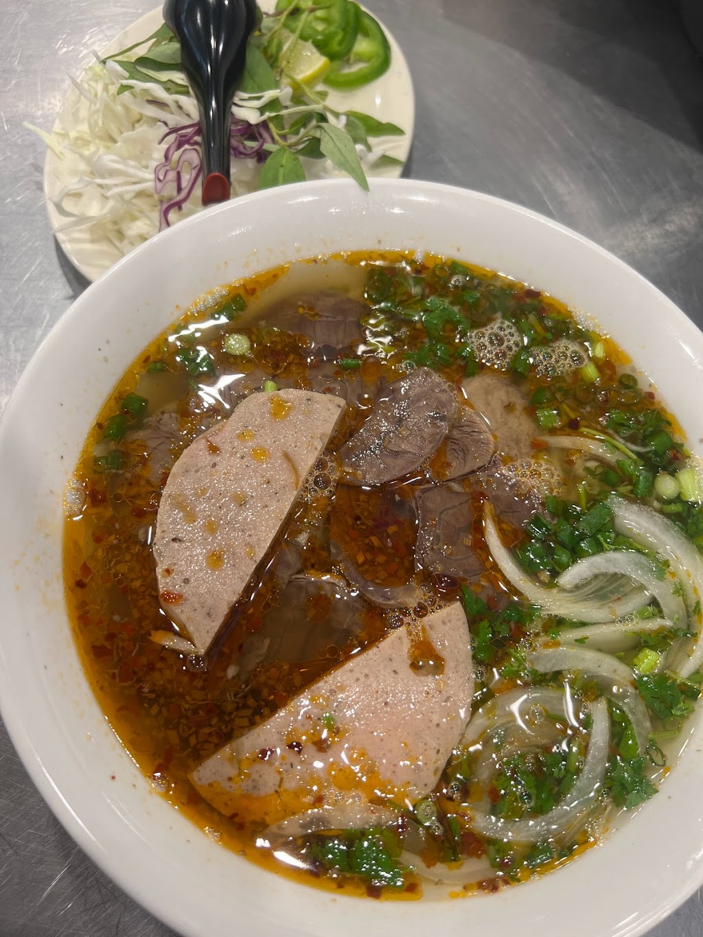 Saigon Bistro | restaurant | 4747 E Bell Rd Suite 19, Phoenix, AZ 85032, USA | 6026124734 OR +1 602-612-4734