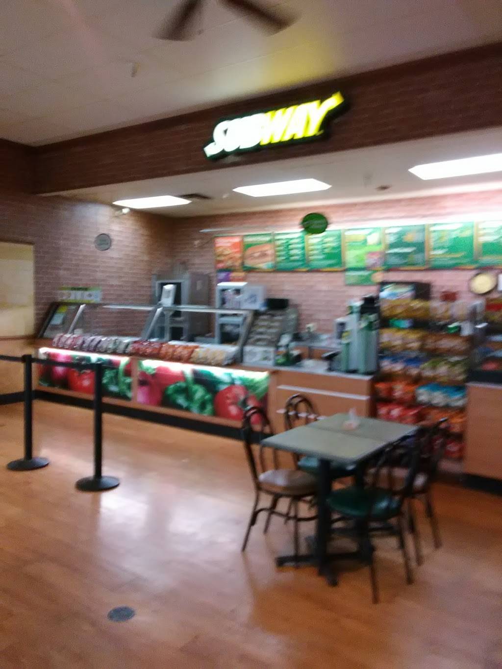 Subway | restaurant | 1621 E M 21, Owosso, MI 48867, USA | 9897297901 OR +1 989-729-7901