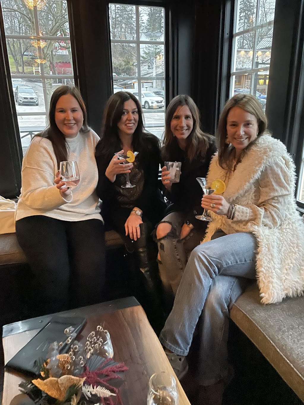 M Bevy | restaurant | 87 West St, Chagrin Falls, OH 44022, USA | 4406007189 OR +1 440-600-7189