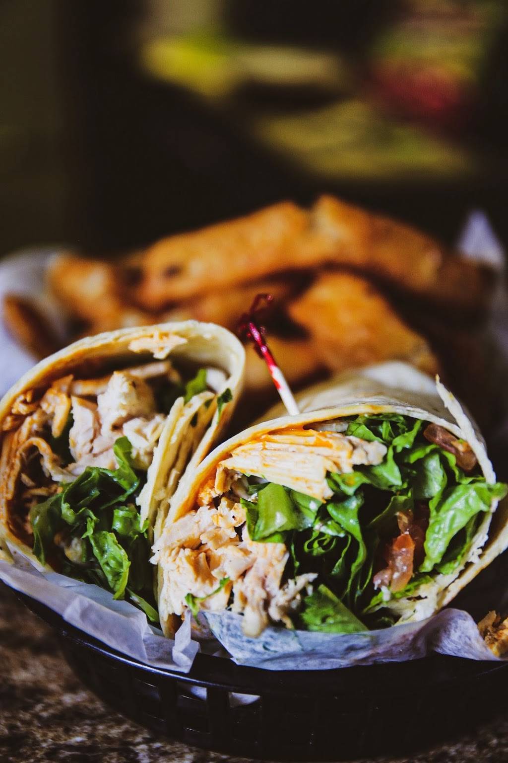 Pirates Patio and Galley | night club | 2 Walnut St, Old Orchard Beach, ME 04064, USA | 2079340031 OR +1 207-934-0031