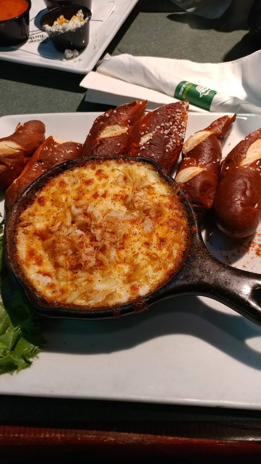 The Greene Turtle Sports Bar & Grille | restaurant | 1000 Friendship St, Glen Burnie, MD 21240, USA | 4106919802 OR +1 410-691-9802