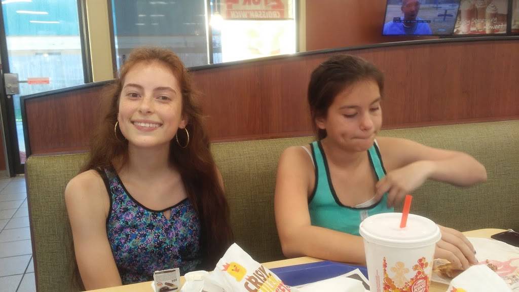 Burger King | restaurant | 3100 S Expressway St, Council Bluffs, IA 51501, USA | 7123668162 OR +1 712-366-8162