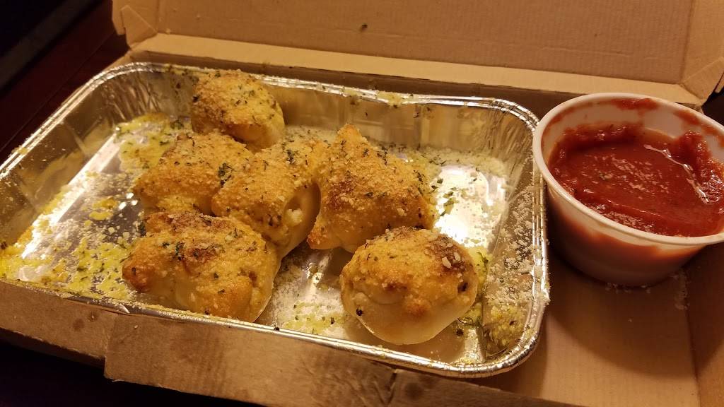 Pizza Hut | restaurant | 140 S Salem St, Randolph, NJ 07869, USA | 9733287733 OR +1 973-328-7733