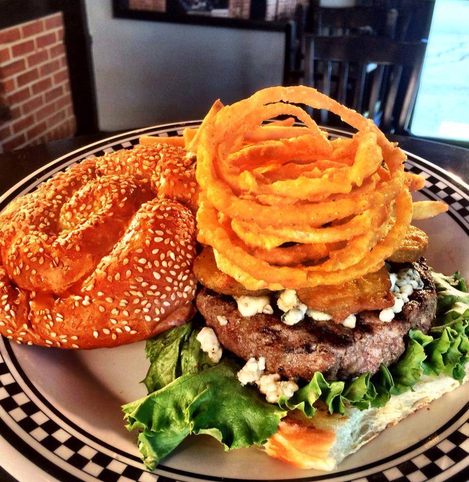 Snappers Grill & Comedy Club | restaurant | 36657 US Hwy 19 N, Palm Harbor, FL 34684, USA | 7279382027 OR +1 727-938-2027