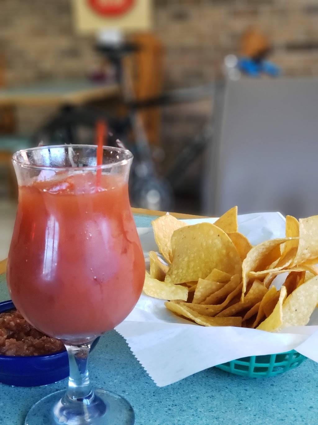 Riviera Mexican Restaurant & Cantina | restaurant | 1935 SE US Hwy 19, Crystal River, FL 34429, USA | 3525649636 OR +1 352-564-9636