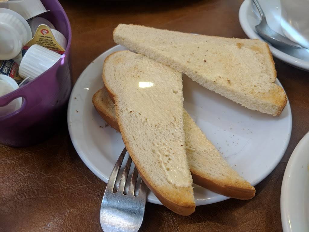 Barbies Cafe | restaurant | 6728 Lake Otis Pkwy, Anchorage, AK 99507, USA | 9073444100 OR +1 907-344-4100