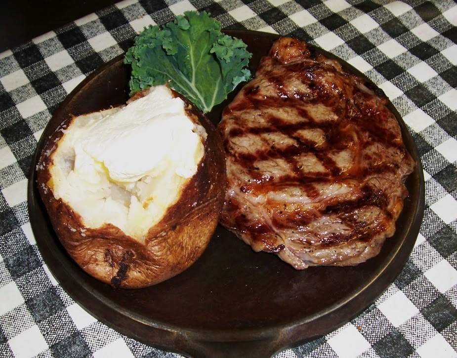 Binions Roadhouse | restaurant | 1565 4 Seasons Blvd, Hendersonville, NC 28792, USA | 8286930492 OR +1 828-693-0492