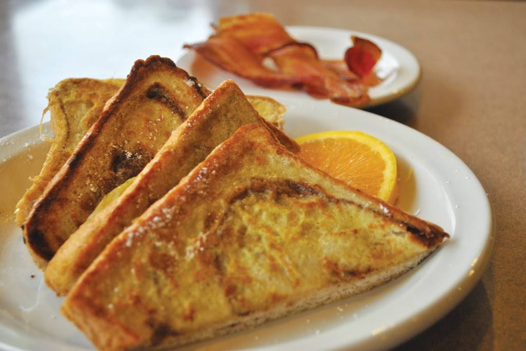 Russ Restaurant | restaurant | 2750 28th St SE, Grand Rapids, MI 49512, USA | 6169498631 OR +1 616-949-8631