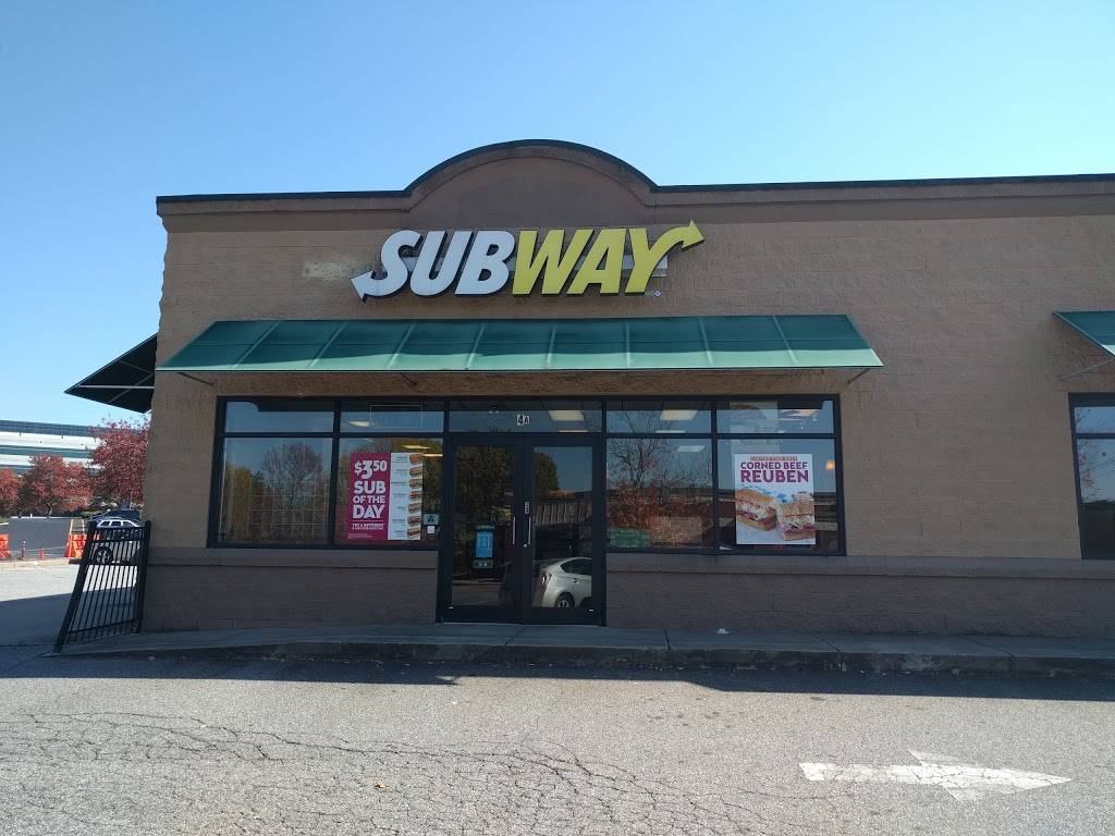 Subway Restaurants | restaurant | 5151 Pelham Rd Suite 100, Greenville, SC 29615, USA | 8649200196 OR +1 864-920-0196