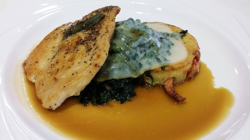 Sikia | restaurant | 740 W 63rd St, Chicago, IL 60621, USA | 7736025200 OR +1 773-602-5200