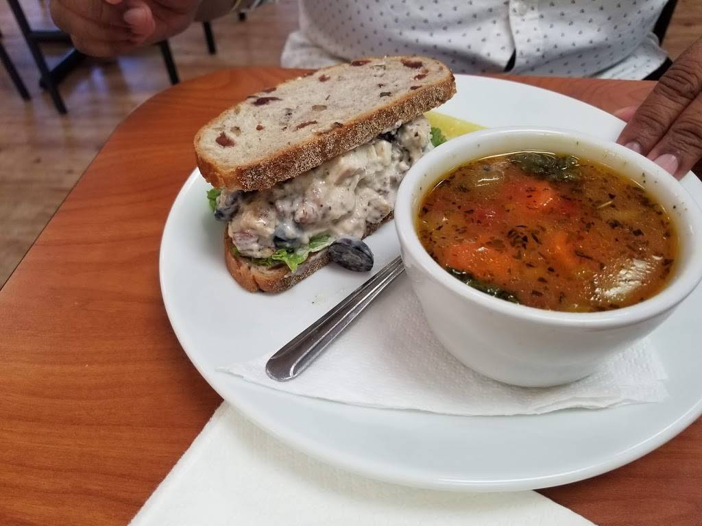 Sassy Sunflowers Bakery & Cafe | bakery | 1655 Acquoni Rd, Cherokee, NC 28719, USA | 8284972539 OR +1 828-497-2539