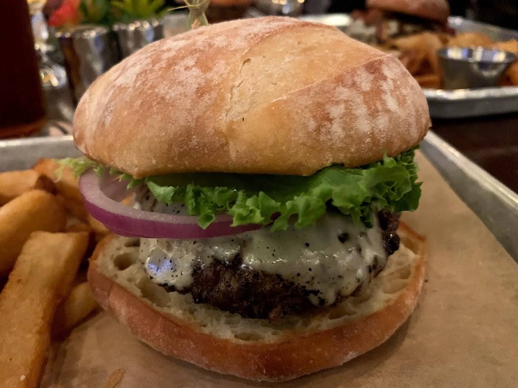 The Cask Taphouse and Grill | restaurant | 80 Kunkle Dr, Easton, PA 18045, USA | 6104385655 OR +1 610-438-5655