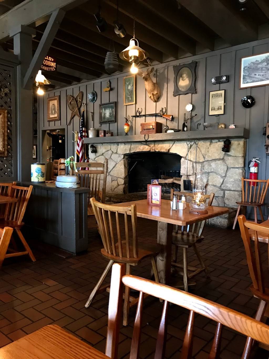 Cracker Barrel Old Country Store | restaurant | 4902 Fields Ertel Rd, Cincinnati, OH 45249, USA | 5136835446 OR +1 513-683-5446