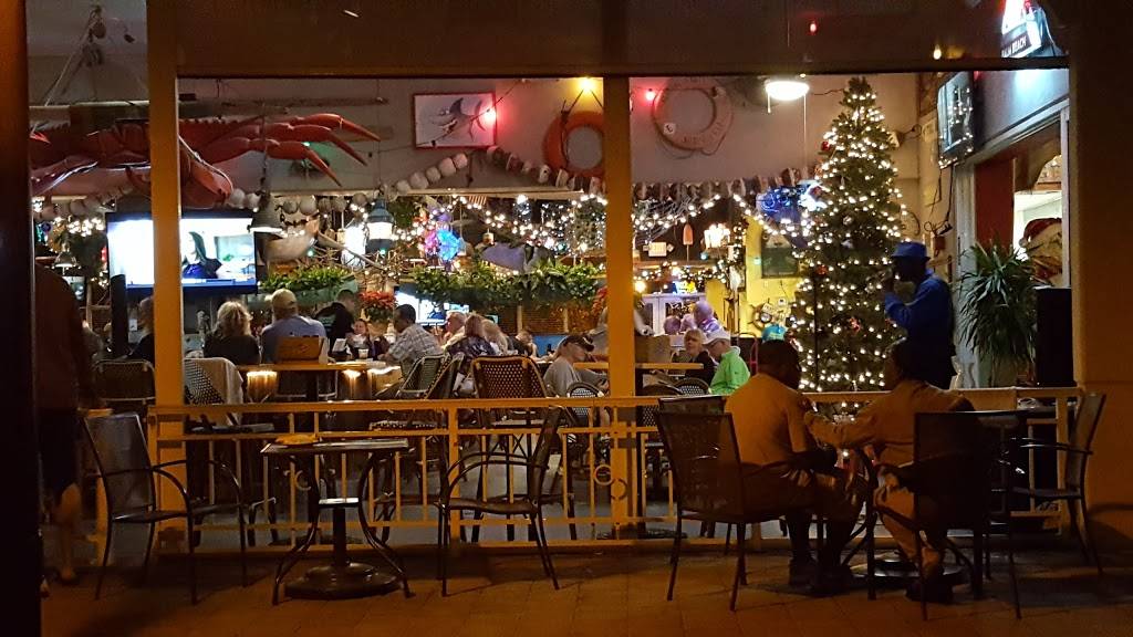 Johnny Longboats | restaurant | 2401 N Ocean Ave, Riviera Beach, FL 33404, USA | 5612492795 OR +1 561-249-2795