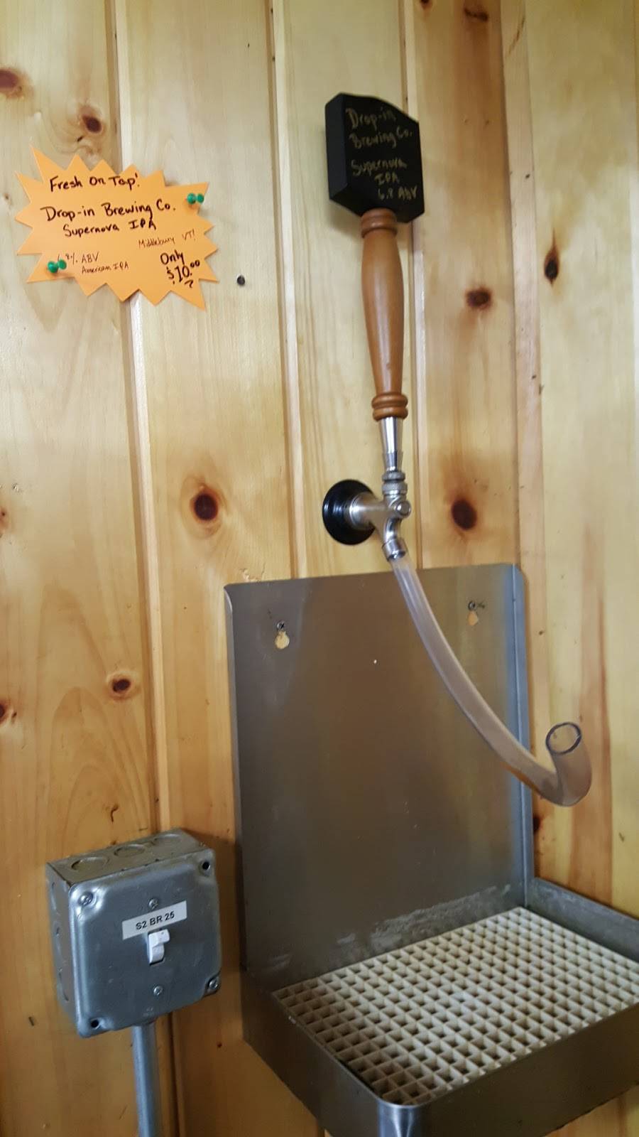 Boutins Mini Market | meal takeaway | 298 VT-101, North Troy, VT 05859, USA | 8029881170 OR +1 802-988-1170