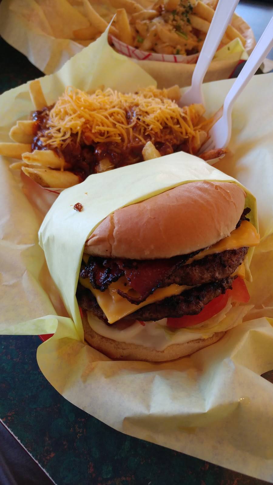 Great American Hamburger | meal takeaway | 35 E Richmond Ave, Richmond, CA 94801, USA | 5102332223 OR +1 510-233-2223