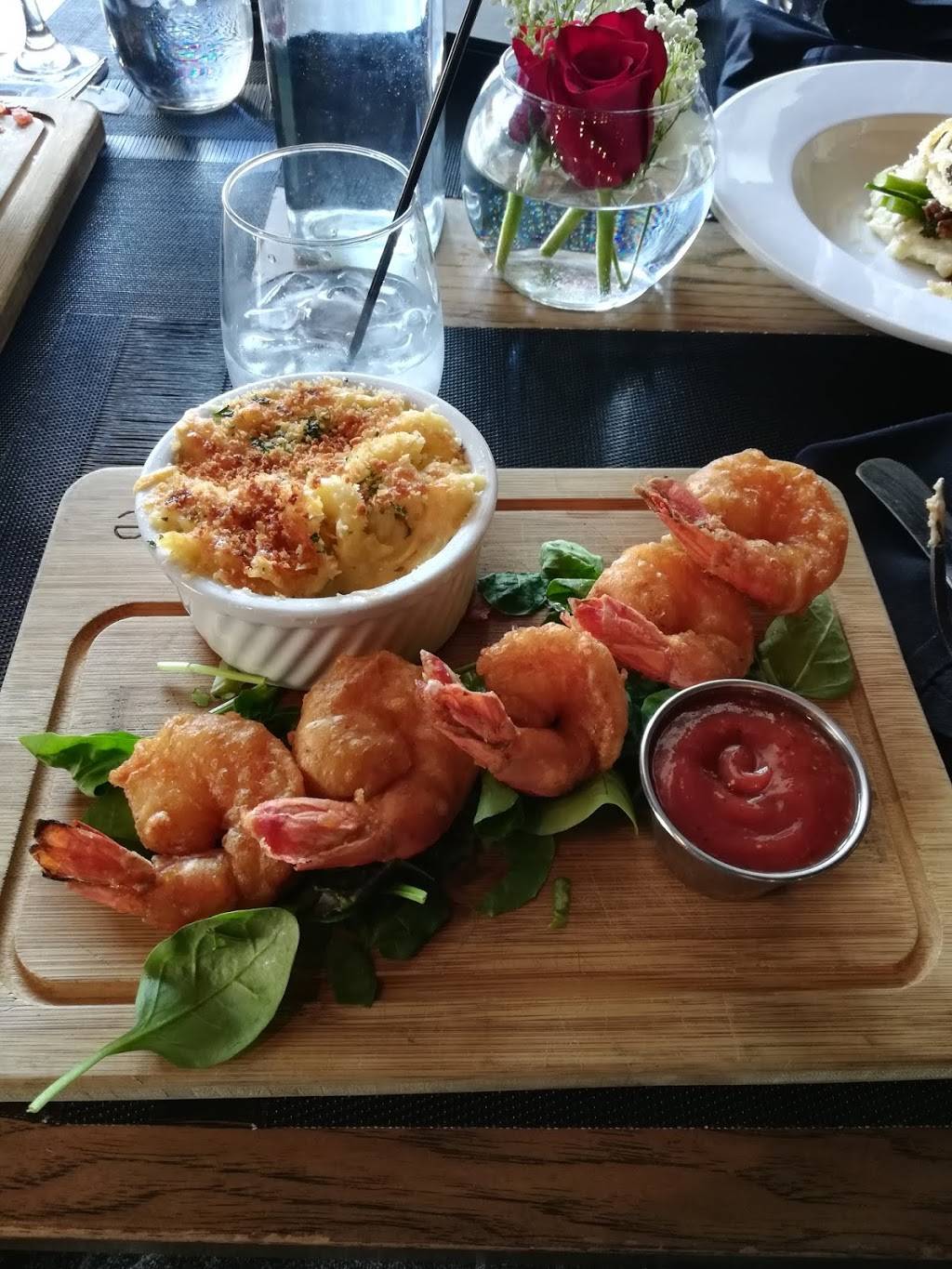 24Grille | restaurant | 204 Michigan Ave, Detroit, MI 48226, USA | 3139643821 OR +1 313-964-3821