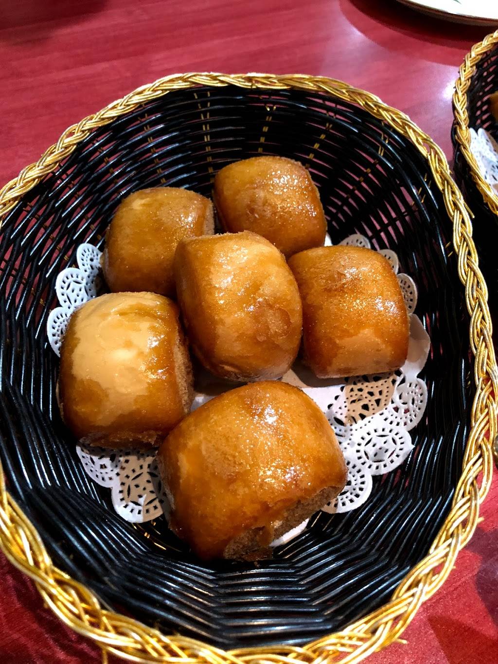 WJ Noodles | restaurant | 810 W Jackson Blvd, Chicago, IL 60607, USA | 3129858818 OR +1 312-985-8818