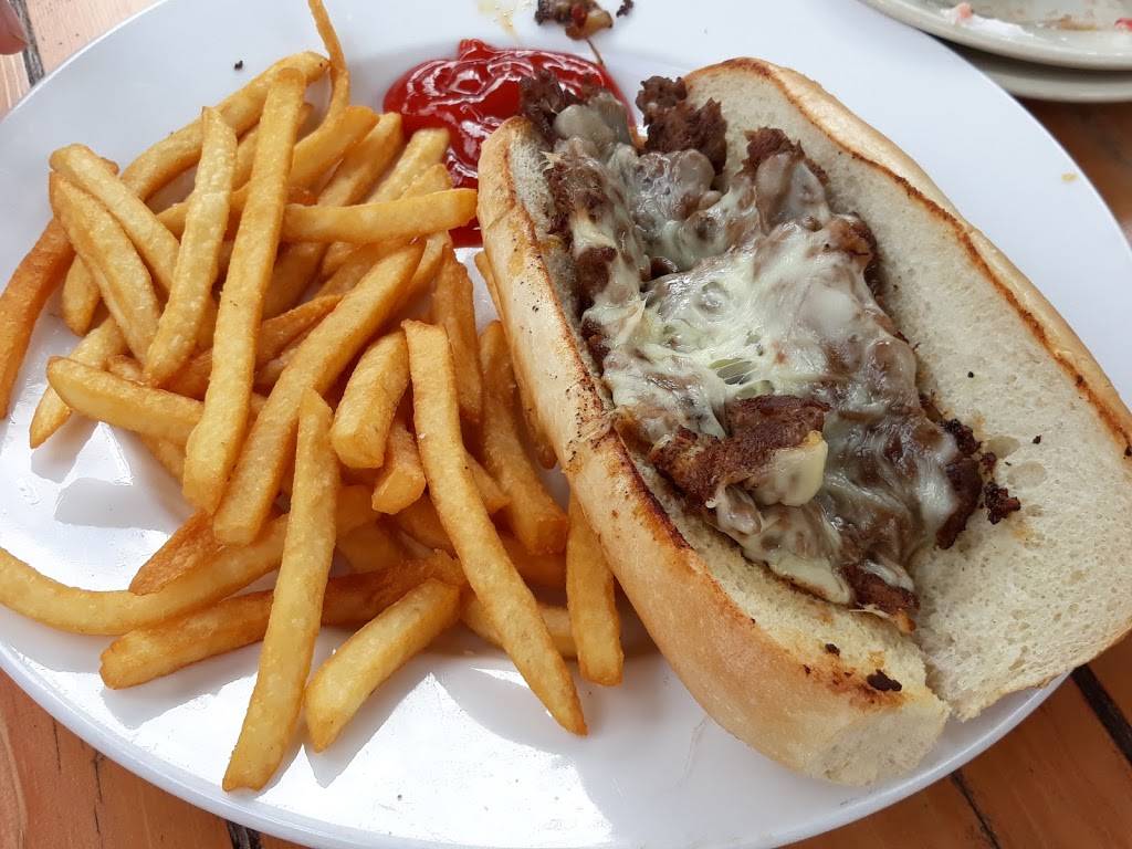 Great Outdoors Restaurant | restaurant | 65 N Main St, High Springs, FL 32643, USA | 3864541288 OR +1 386-454-1288