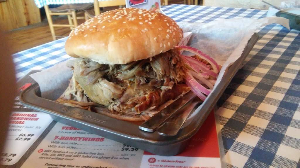 Marks Feed Store | restaurant | 10316 Dixie Hwy, Valley Station, KY 40272, USA | 5029337707 OR +1 502-933-7707