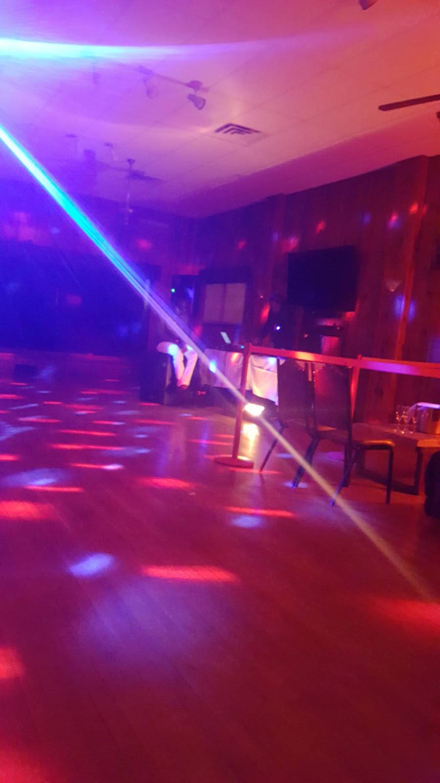 Lancaster Tennis & Yacht Club | restaurant | 2615 Columbia Ave, Lancaster, PA 17603, USA | 7173927826 OR +1 717-392-7826