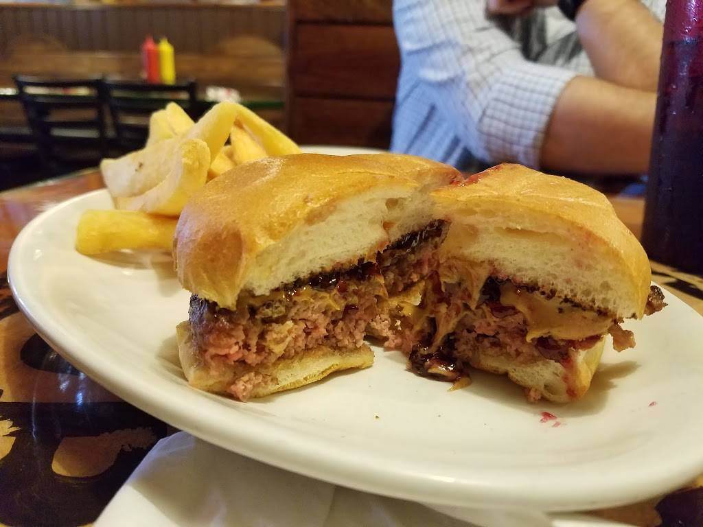 Lindburgers Delray Beach | restaurant | 14535 S Military Trail, Delray Beach, FL 33484, USA | 5614951722 OR +1 561-495-1722