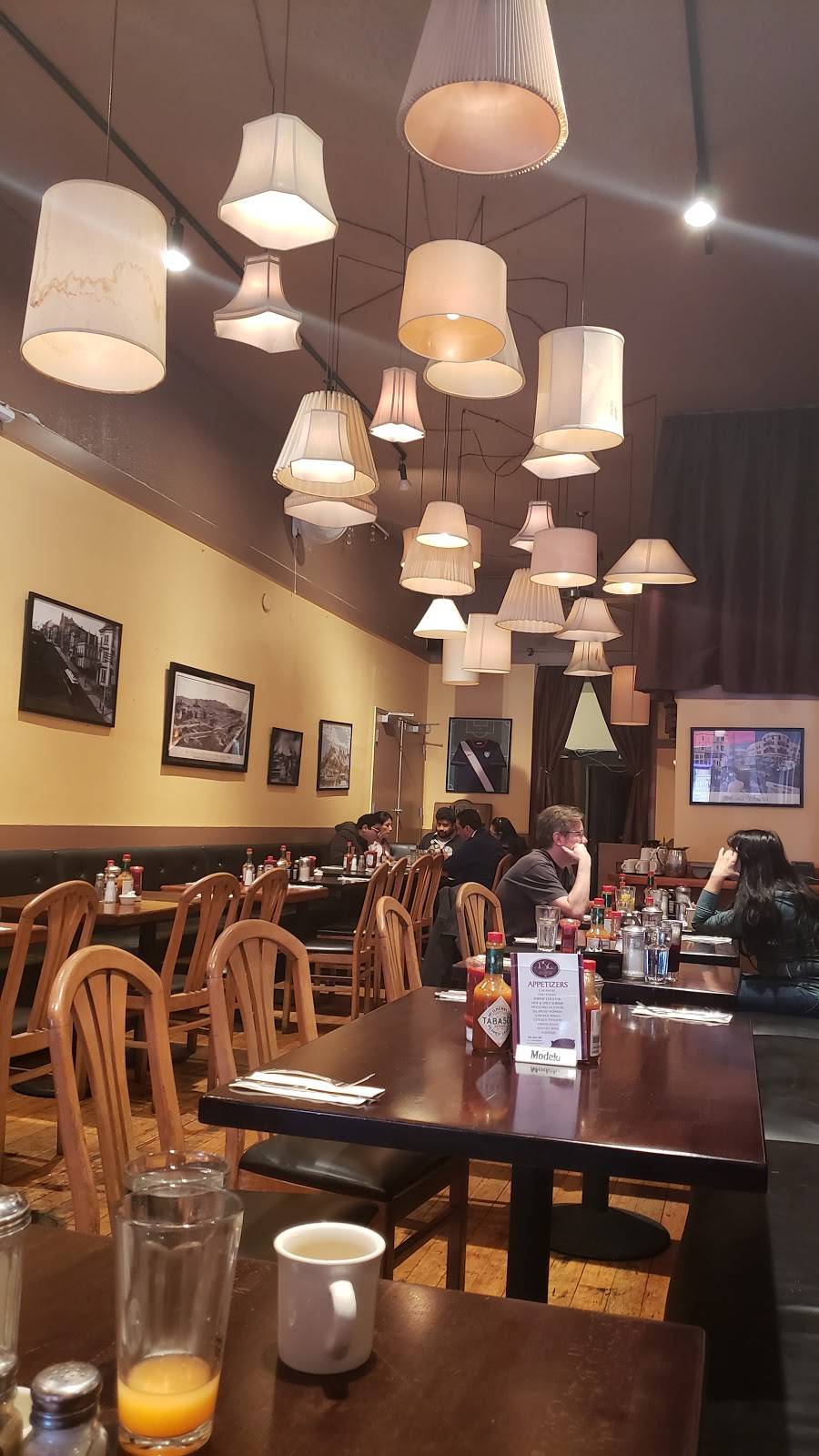 Pork Store Cafe | restaurant | 3122 16th St, San Francisco, CA 94103, USA | 4156265523 OR +1 415-626-5523