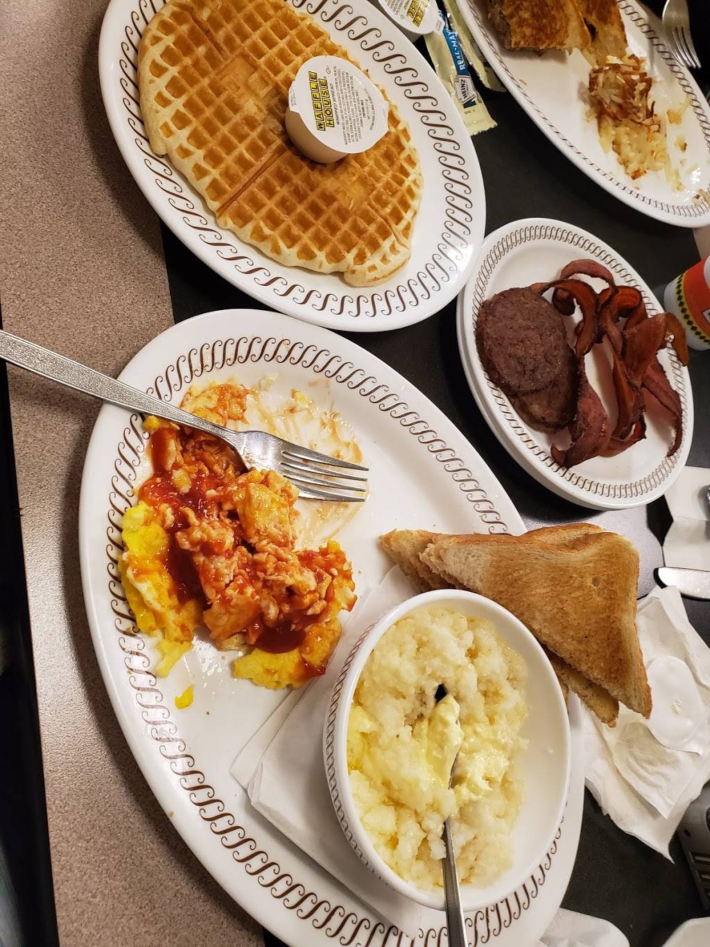 Waffle House | restaurant | 1724 S Highland Ave, Jackson, TN 38301, USA | 7314238487 OR +1 731-423-8487