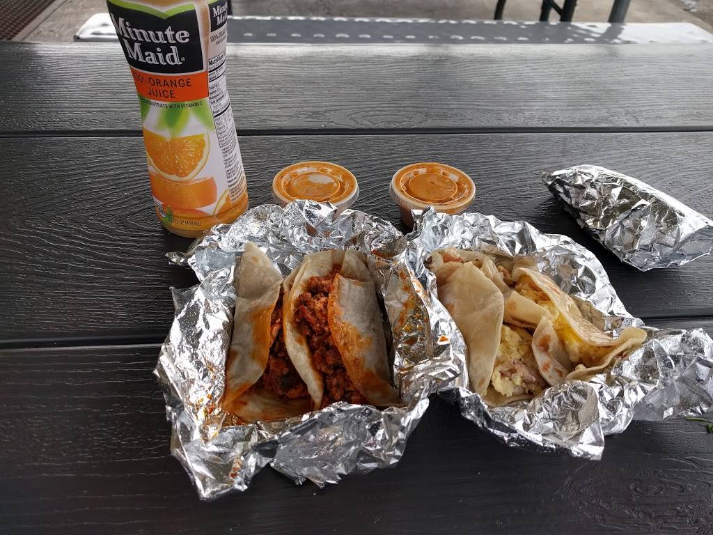 Cesars Tacos | restaurant | 2919 W Davis St, Dallas, TX 75211, USA | 2143305409 OR +1 214-330-5409