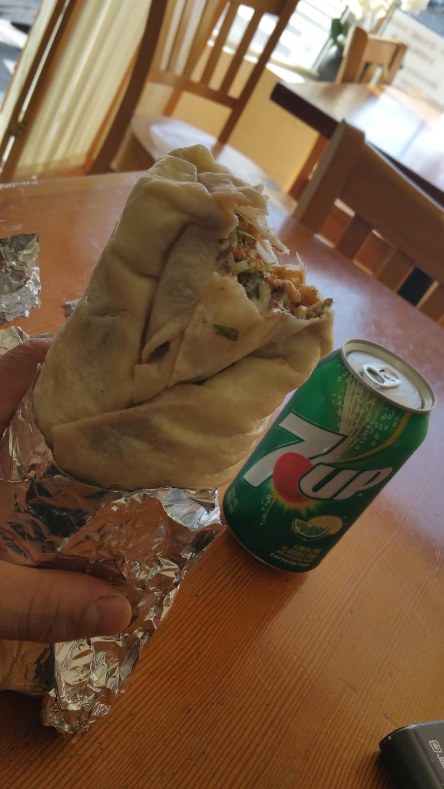 Off the Hook Seafood & Super Burritos | restaurant | 2432 Telegraph Ave, Oakland, CA 94612, USA | 5108348182 OR +1 510-834-8182