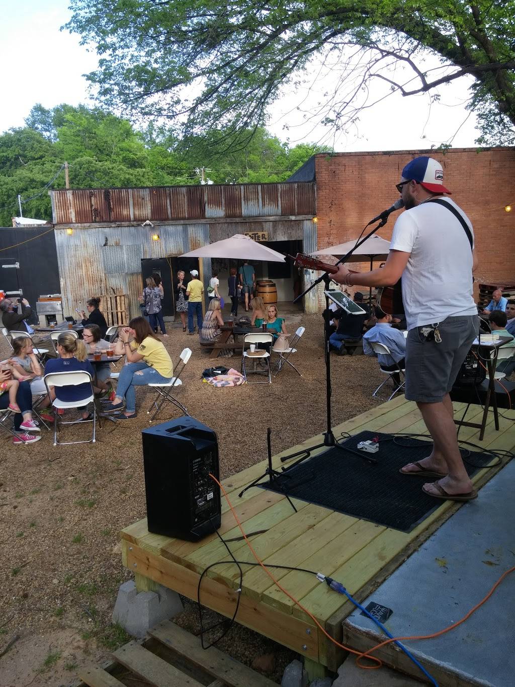 True Vine Brewing Company | restaurant | 2453 Earl Campbell Pkwy, Tyler, TX 75701, USA | 9036000124 OR +1 903-600-0124