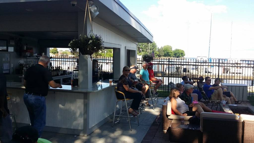 The Harbors Edge | night club | 175 S Harbor Pl, Waukegan, IL 60085, USA | 8479960115 OR +1 847-996-0115