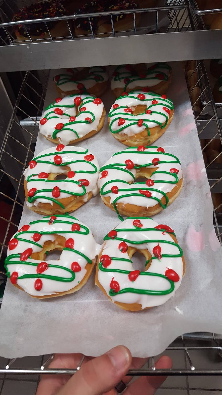 Dunkin | bakery | 1719 E Silver Star Rd, Ocoee, FL 34761, USA | 4075237363 OR +1 407-523-7363