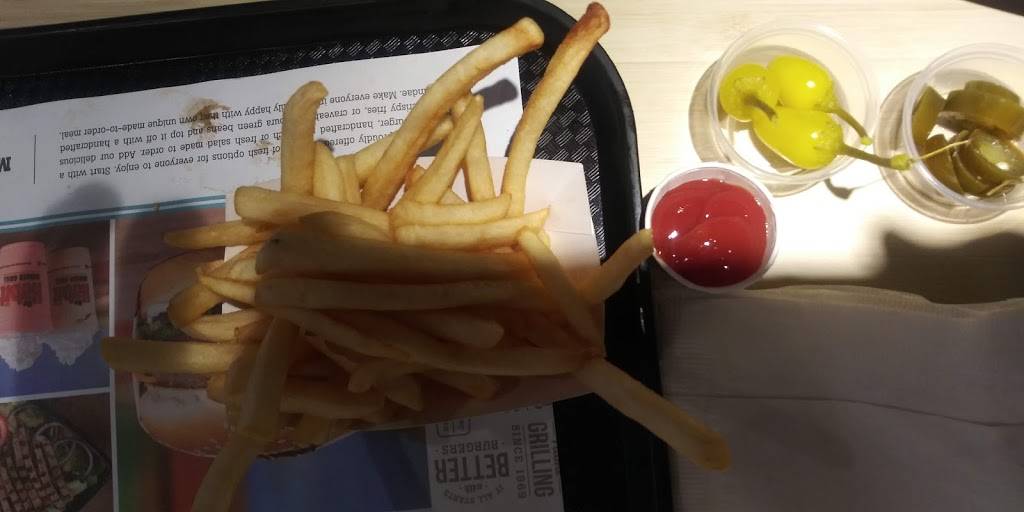 Jersey Mikes Subs | meal takeaway | 22649 Ventura Blvd, Woodland Hills, CA 91364, USA | 8182257070 OR +1 818-225-7070