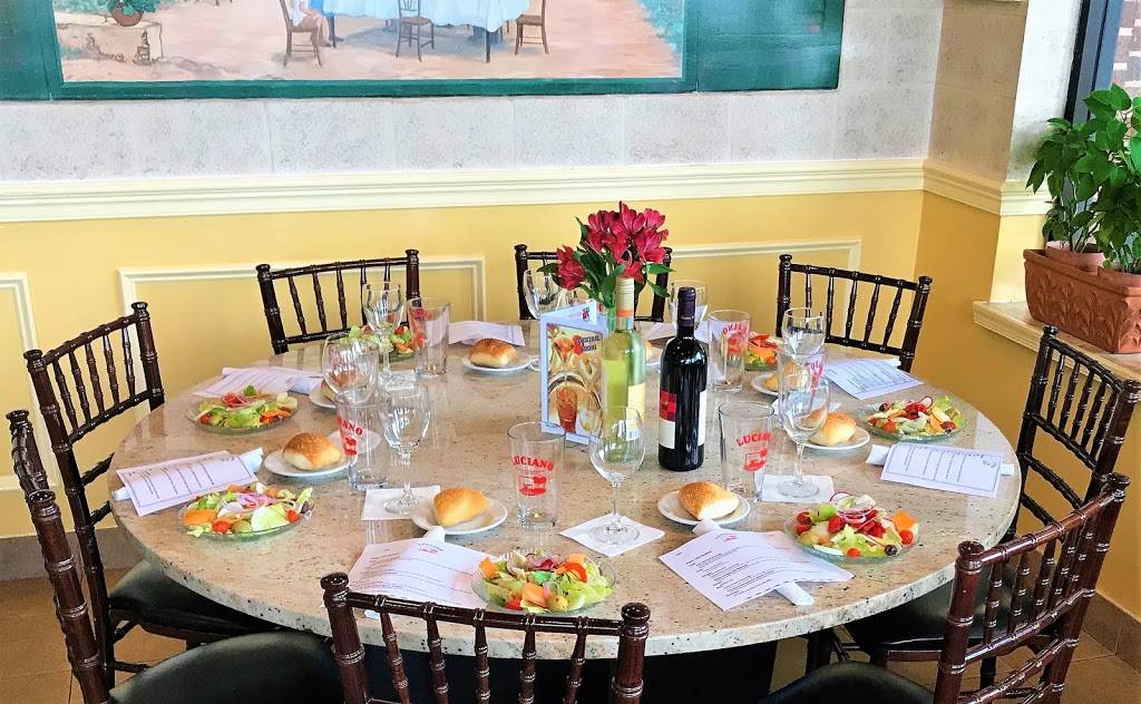 Luciano Italian Restaurant & Pizzeria | meal takeaway | 2946 g, Chain Bridge Rd, Oakton, VA 22124, USA | 7032811748 OR +1 703-281-1748
