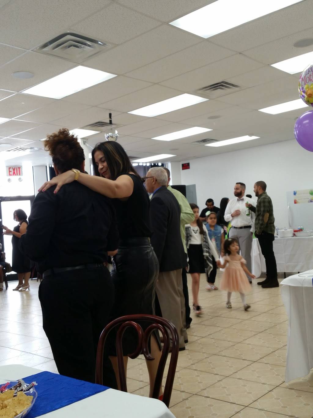 New Good Taste | restaurant | 85-06 Pitkin Ave, Jamaica, NY 11417, USA | 7188357993 OR +1 718-835-7993