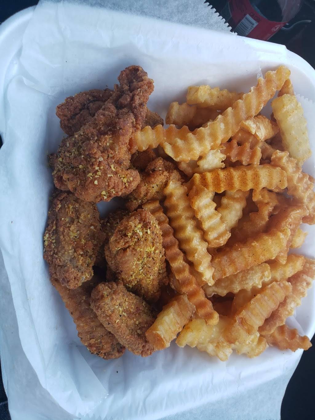 Wingz and Friez | restaurant | 2605 Jefferson St, Nashville, TN 37208, USA | 6157306632 OR +1 615-730-6632