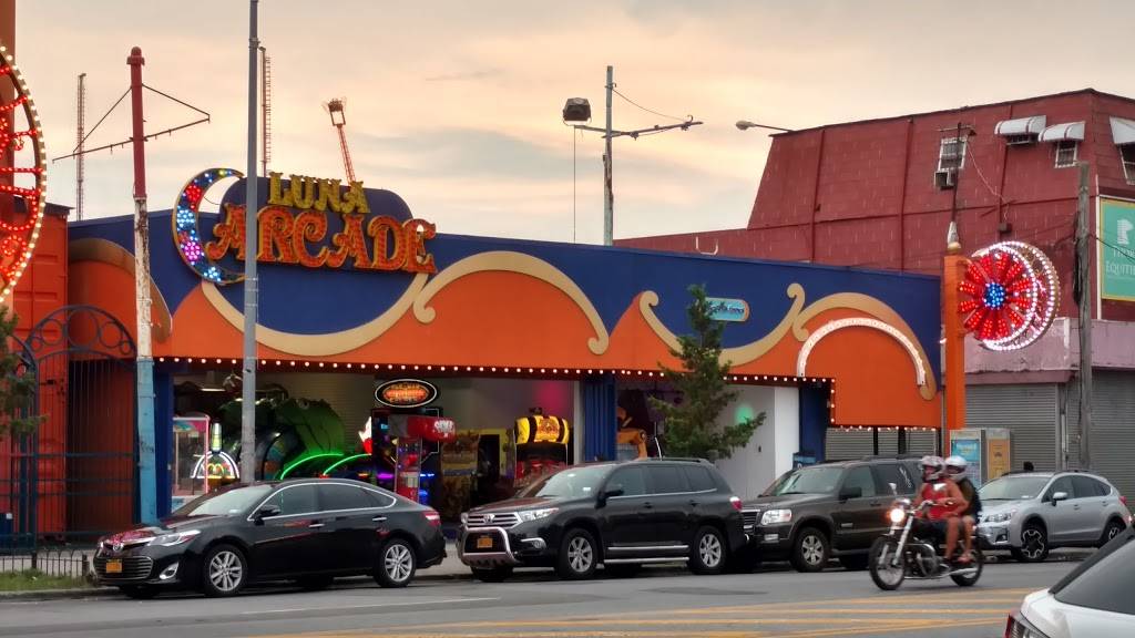 Feltmans of Coney Island | meal takeaway | 1000 Surf Ave, Brooklyn, NY 11224, USA | 7183735862 OR +1 718-373-5862