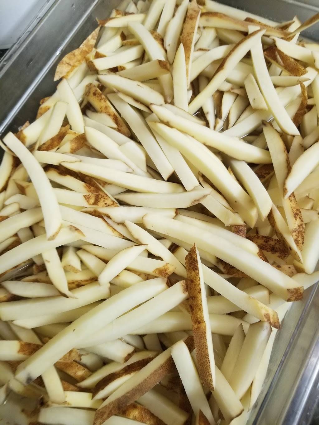 Rips Family BBQ | restaurant | 302 W 5th St, Connersville, IN 47331, USA | 7652221103 OR +1 765-222-1103