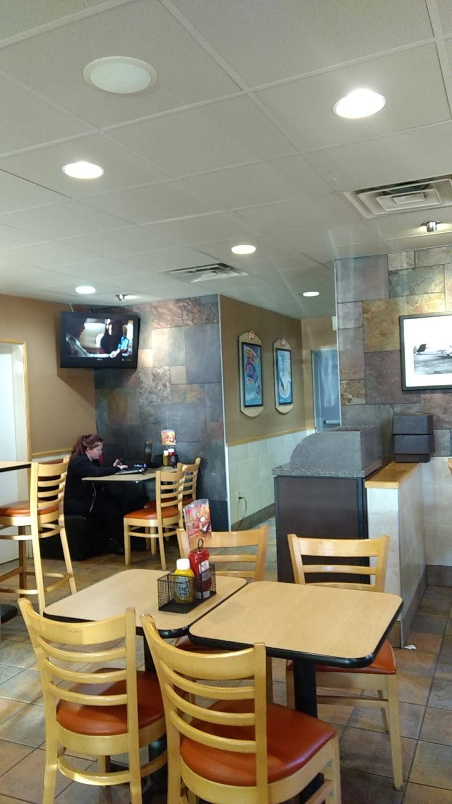Dairy Queen Grill & Chill | restaurant | 821 Brittain Rd, Akron, OH 44305, USA | 3307949119 OR +1 330-794-9119